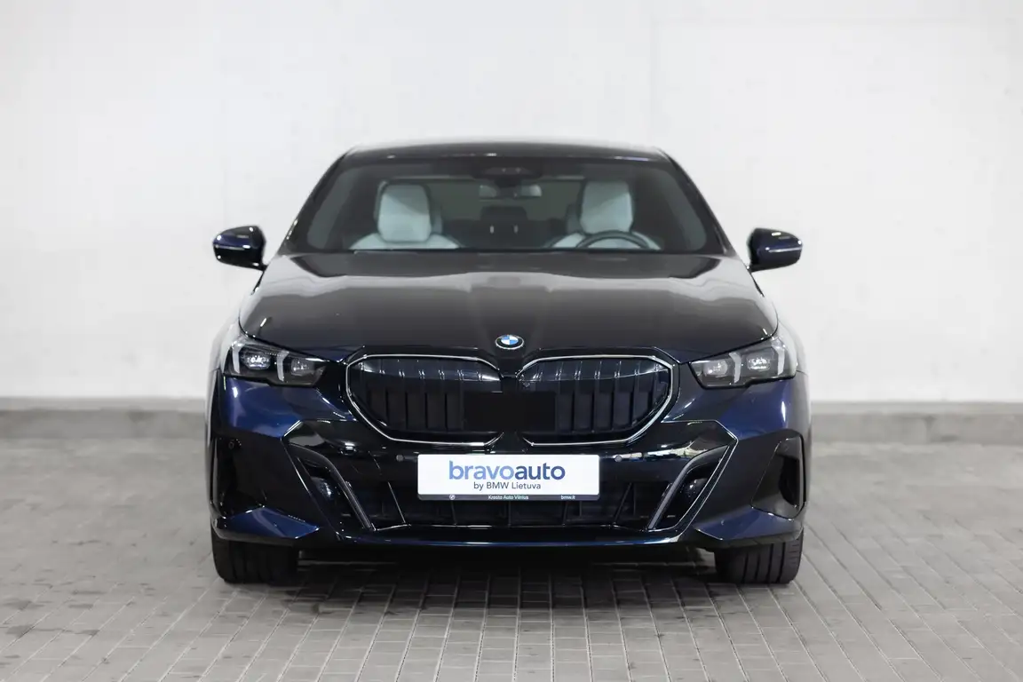 BMW 5 SERIES