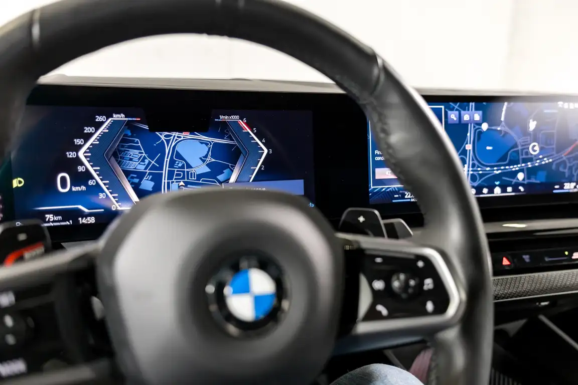 BMW 5 SERIES