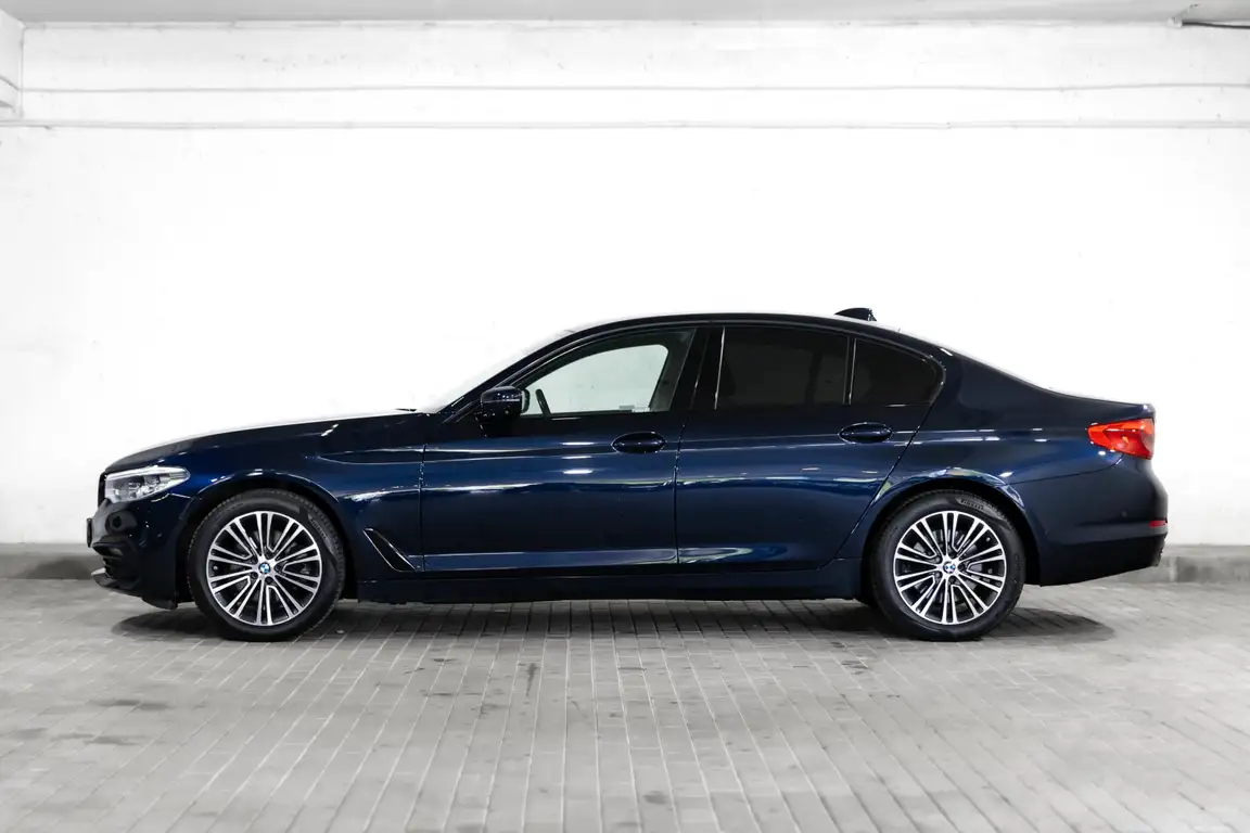 BMW 5 SERIES