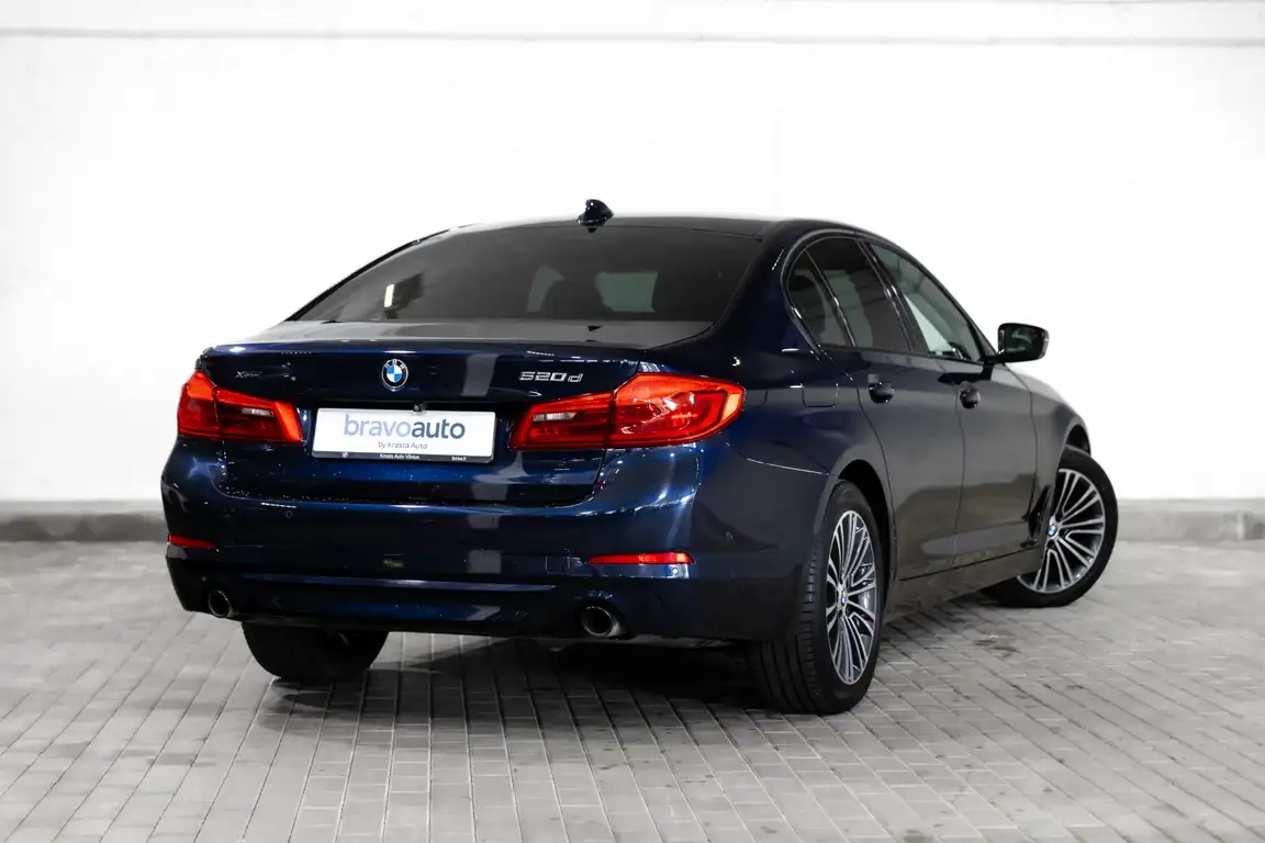 BMW 5 SERIES