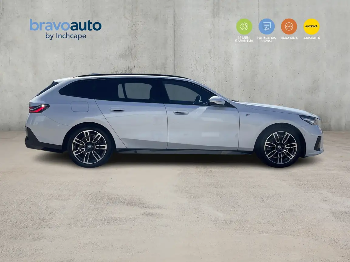 BMW 5 SERIES