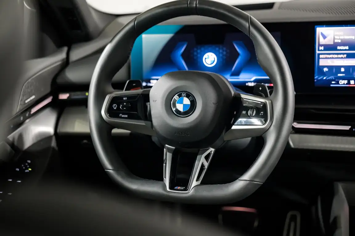 BMW 5 SERIES