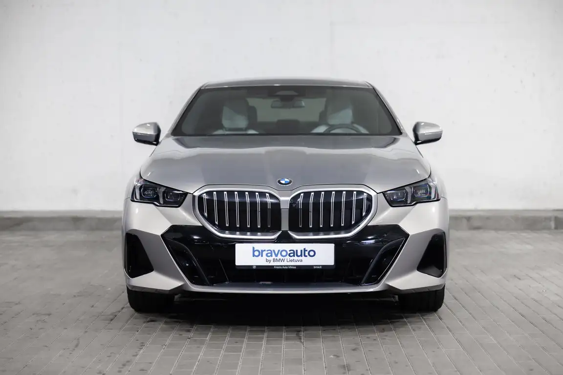 BMW 5 SERIES