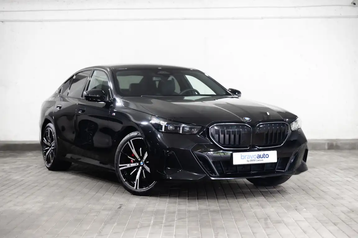 BMW 5 SERIES