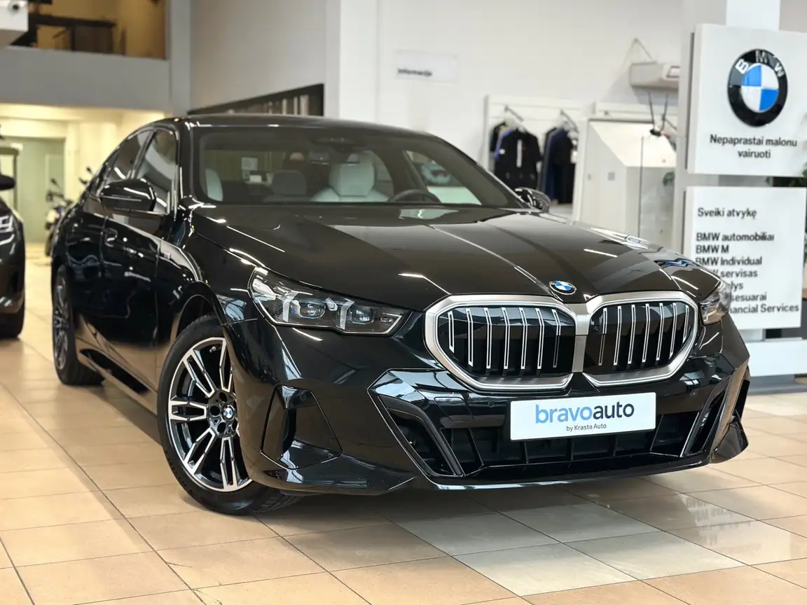 BMW 5 SERIES