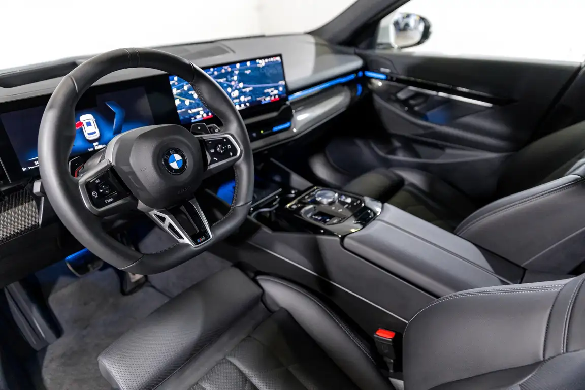 BMW 5 SERIES