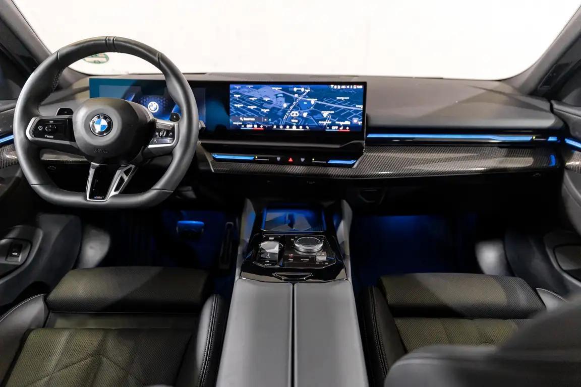 BMW 5 SERIES