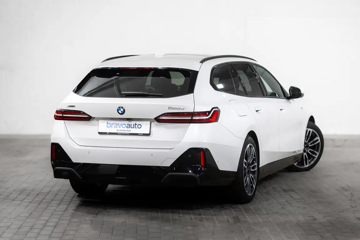 BMW 5 SERIES