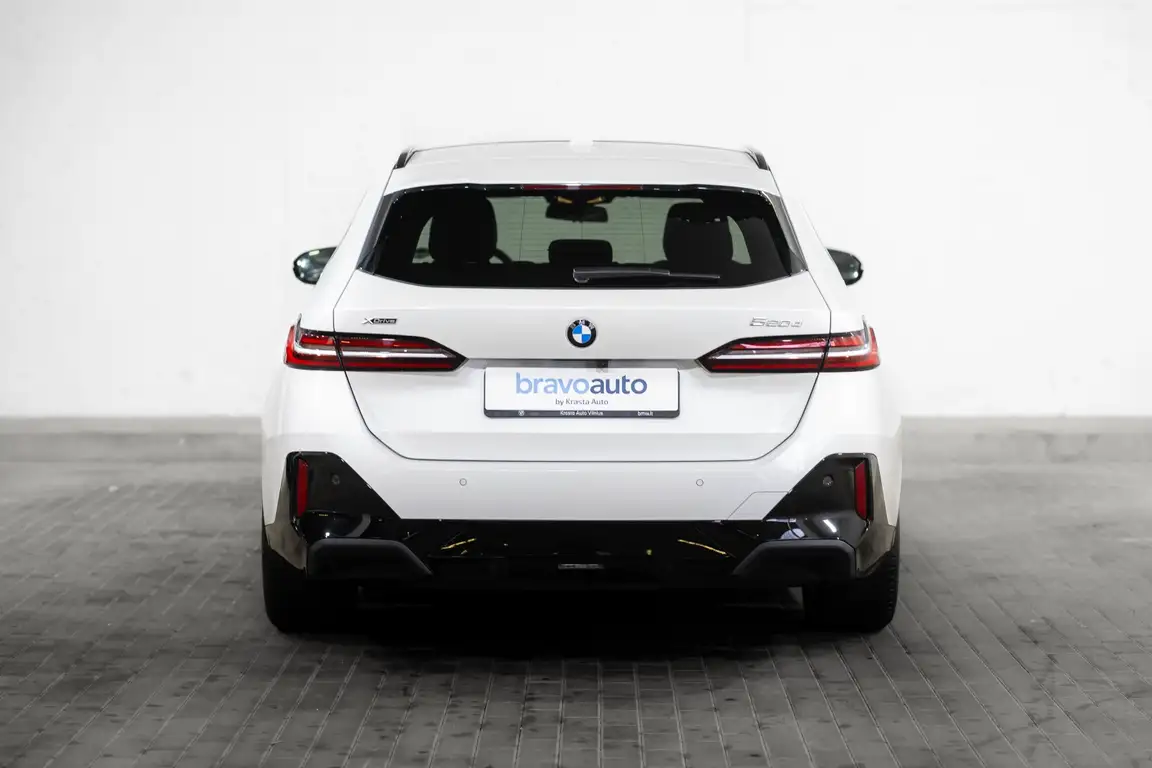 BMW 5 SERIES
