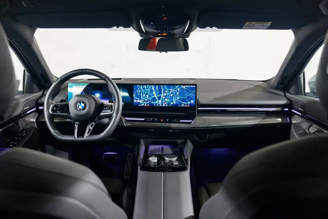 BMW 5 SERIES