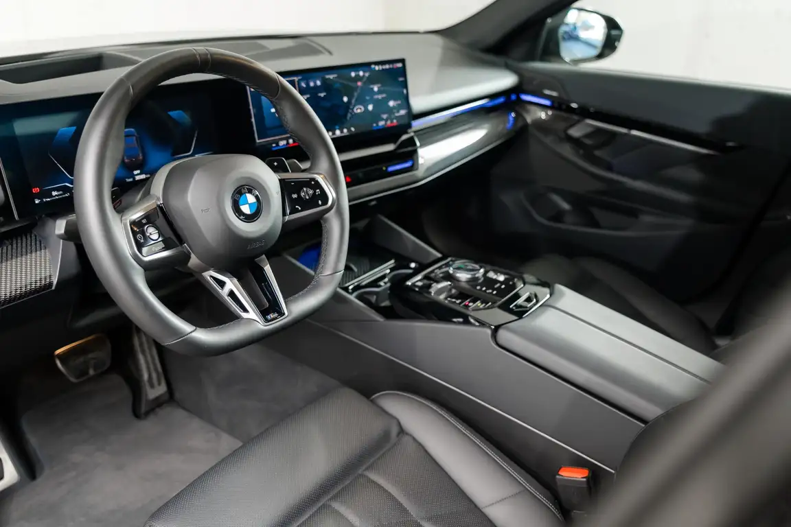 BMW 5 SERIES