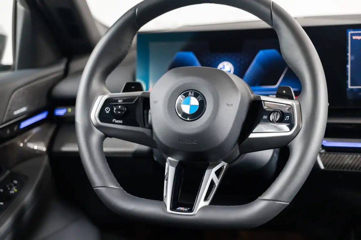 BMW 5 SERIES