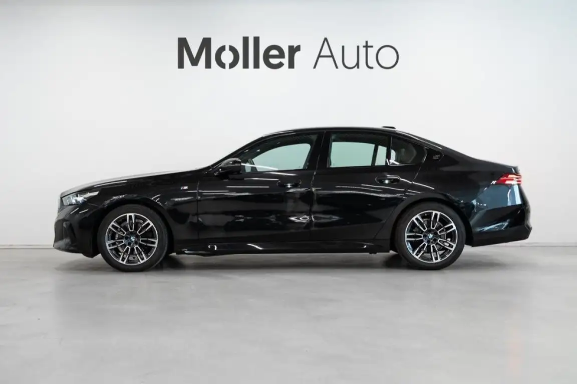 BMW 5 SERIES