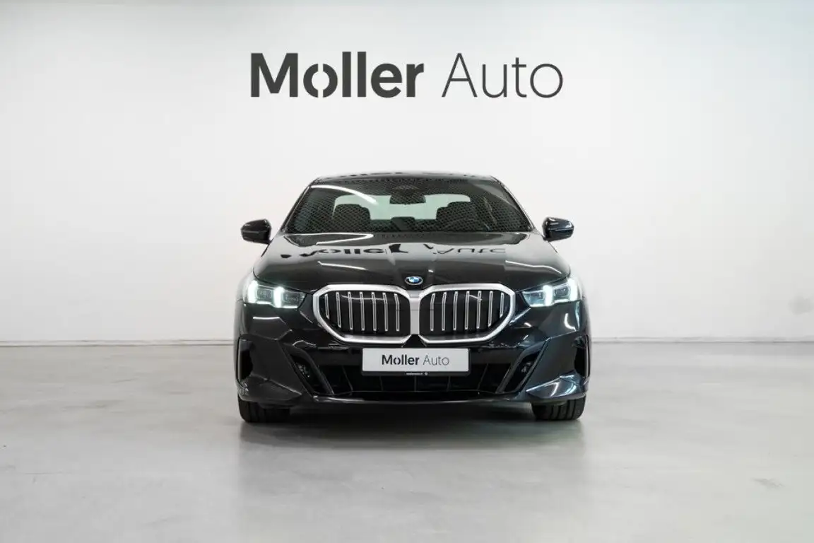 BMW 5 SERIES
