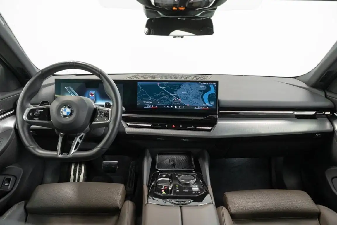 BMW 5 SERIES