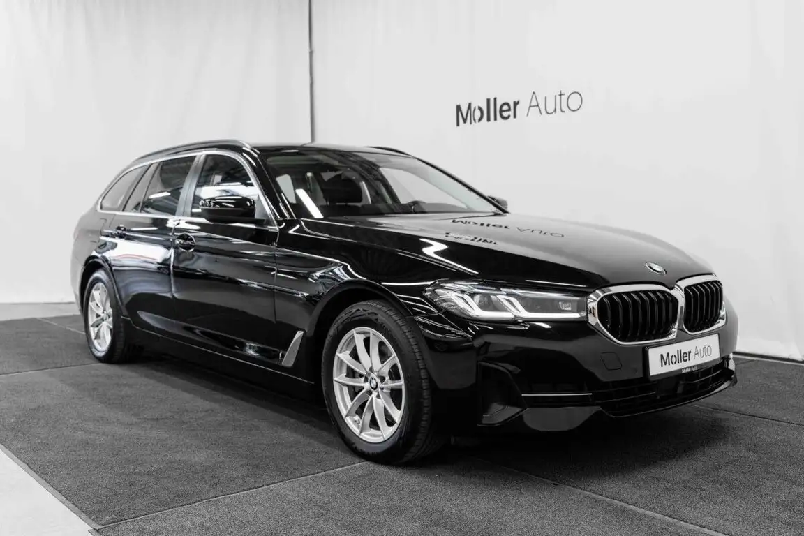 BMW 5 SERIES