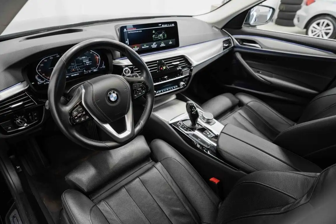 BMW 5 SERIES