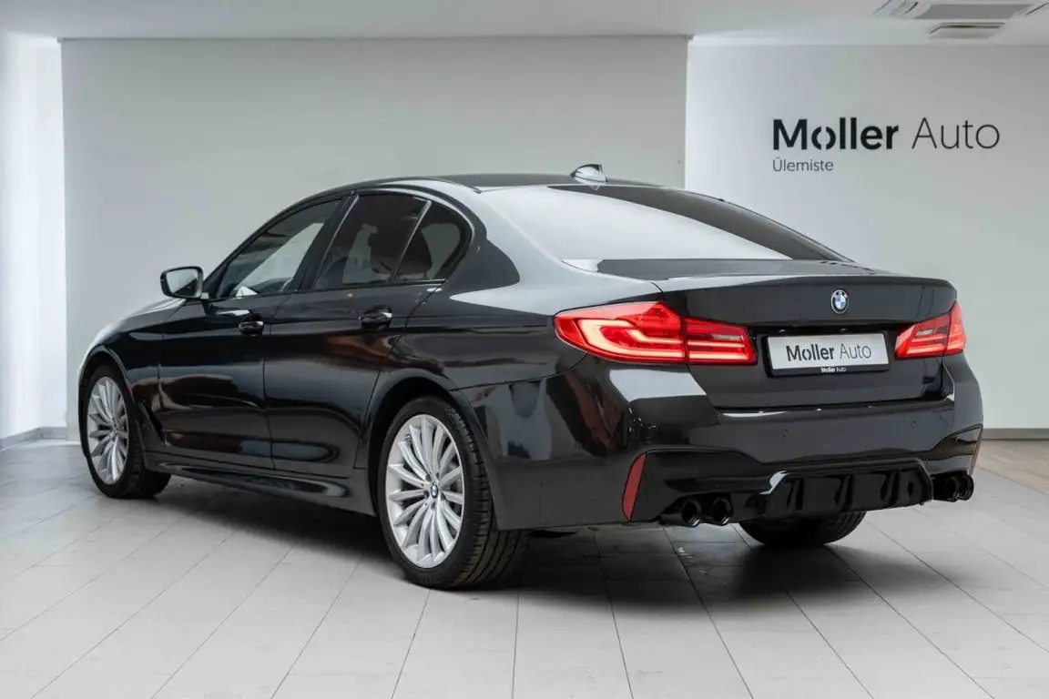 BMW 5 SERIES