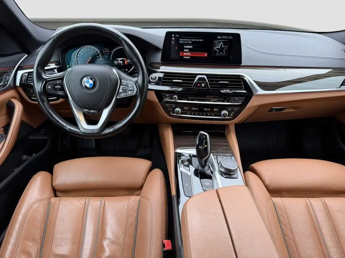 BMW 5 SERIES