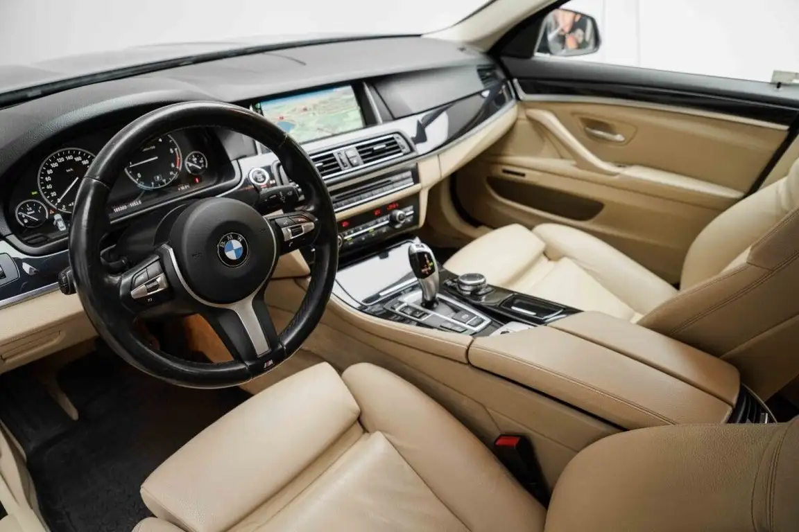 BMW 5 SERIES