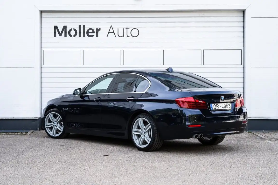 BMW 5 SERIES
