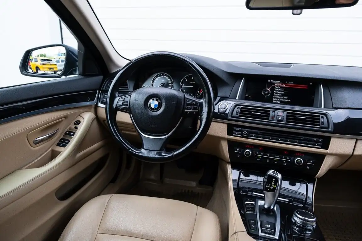 BMW 5 SERIES