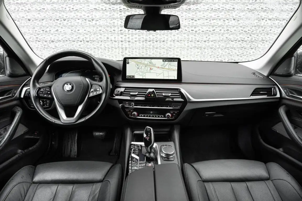 BMW 5 SERIES