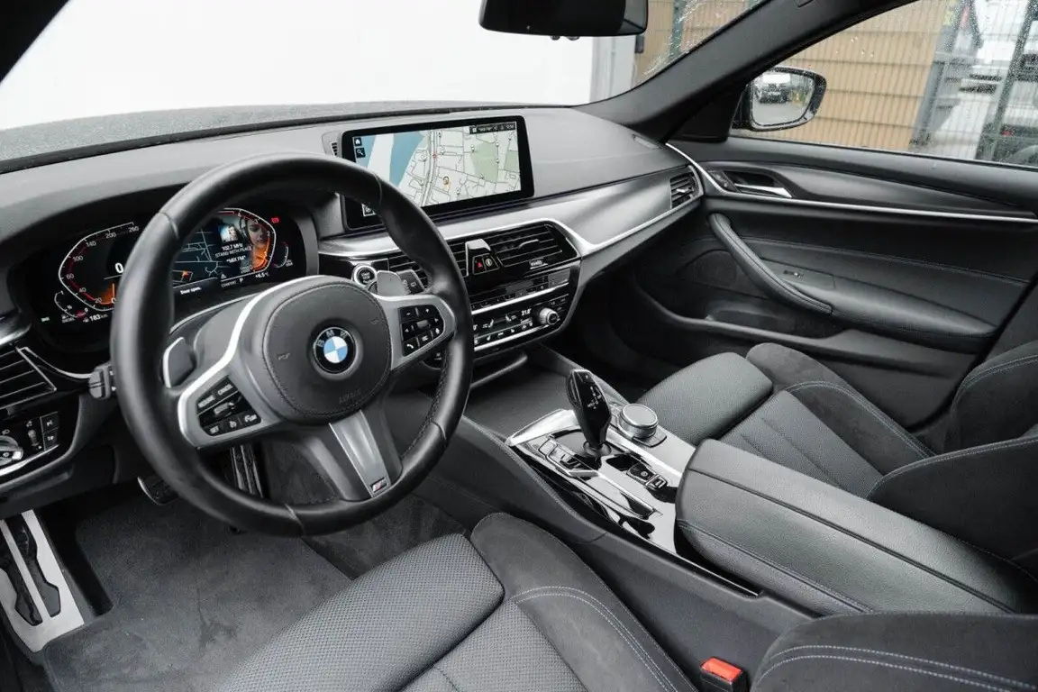 BMW 5 SERIES