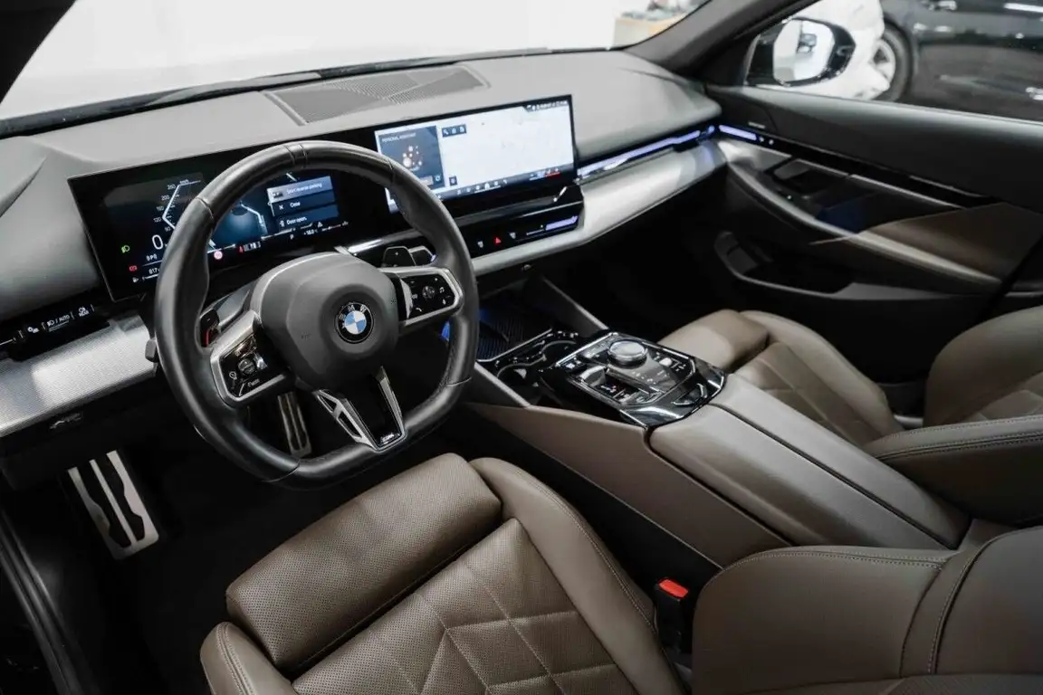 BMW 5 SERIES
