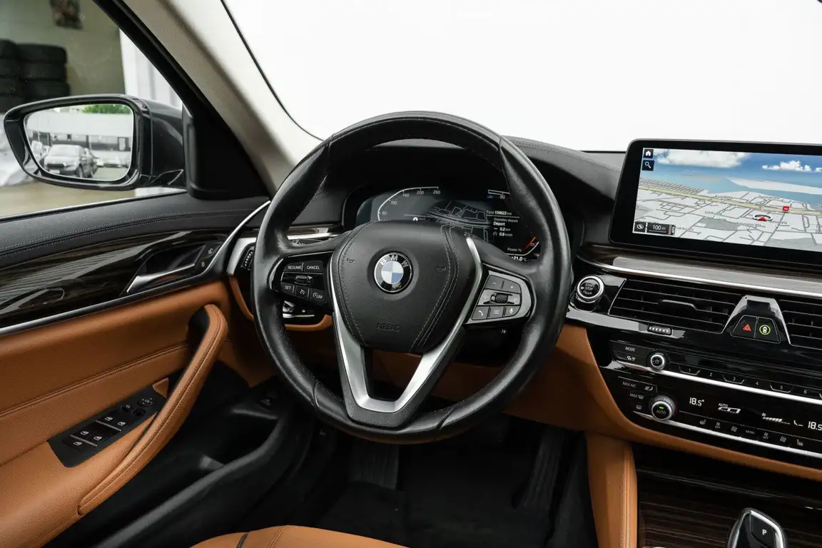 BMW 5 SERIES