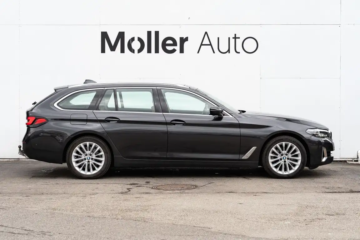 BMW 5 SERIES
