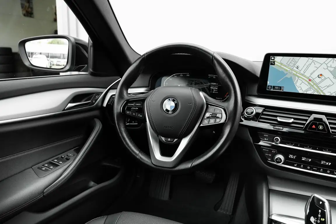 BMW 5 SERIES