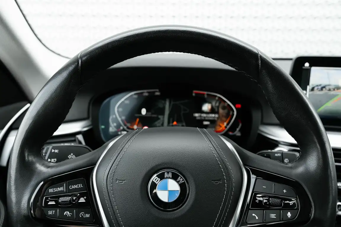 BMW 5 SERIES
