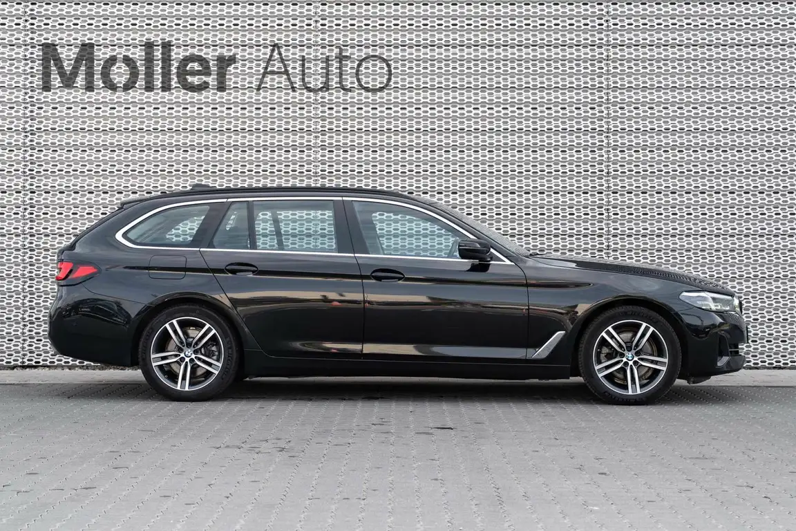 BMW 5 SERIES