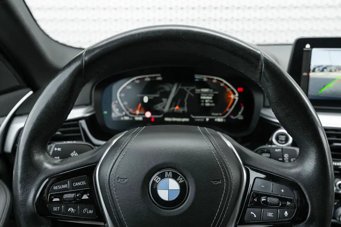 BMW 5 SERIES