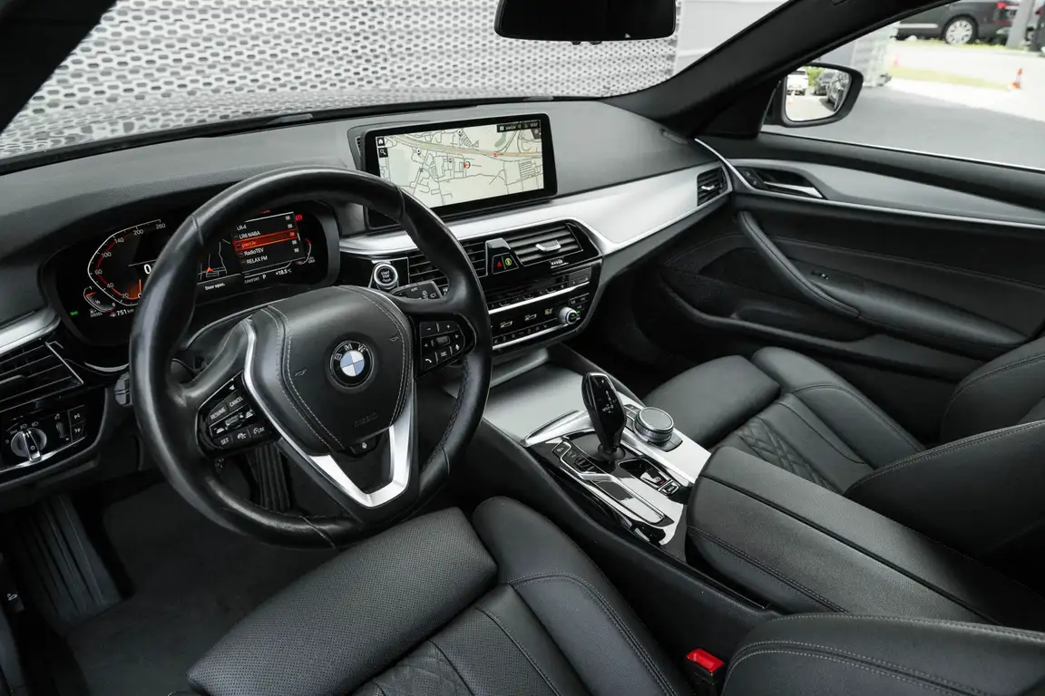 BMW 5 SERIES