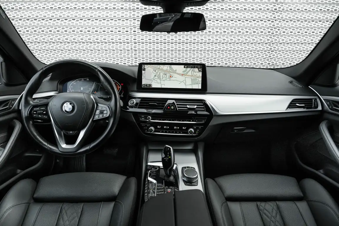 BMW 5 SERIES