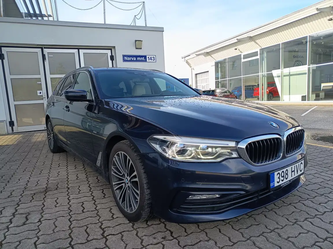 BMW 5 SERIES