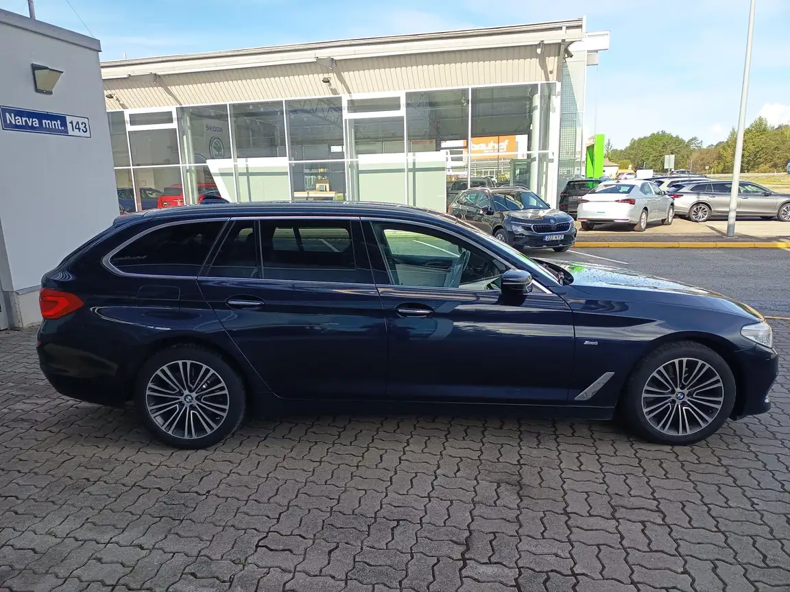 BMW 5 SERIES