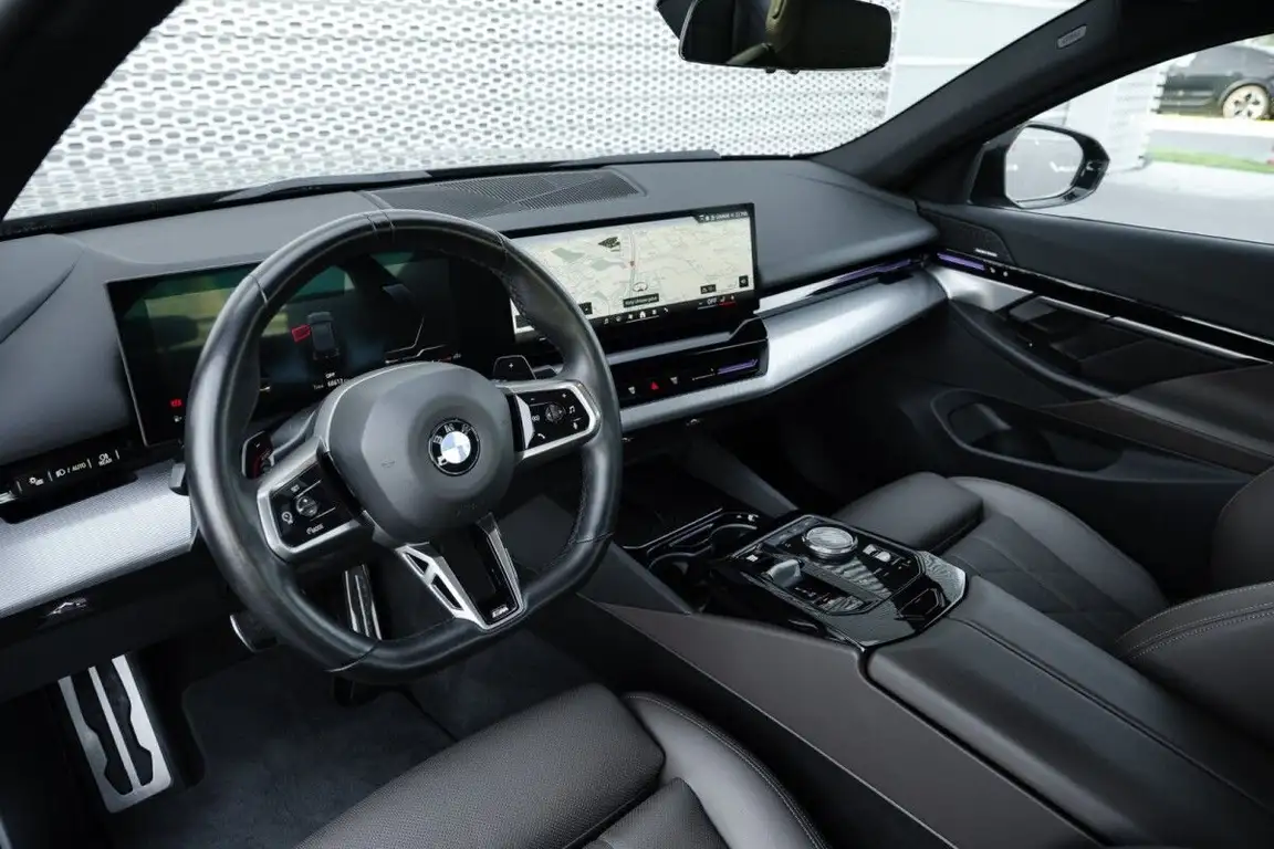 BMW 5 SERIES
