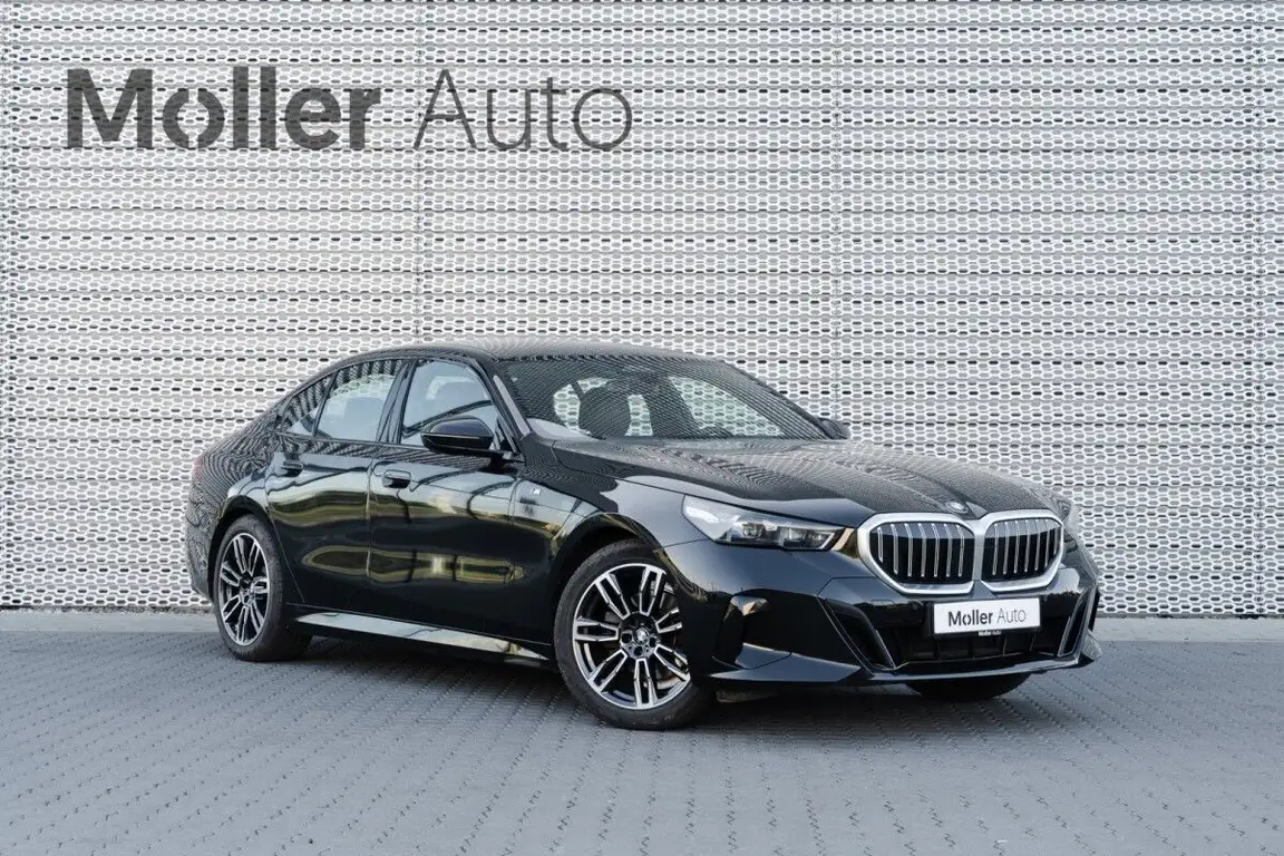 BMW 5 SERIES
