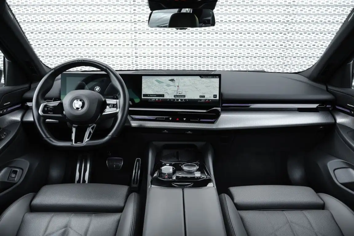 BMW 5 SERIES