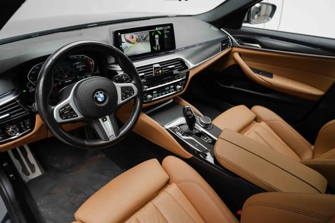 BMW 5 SERIES