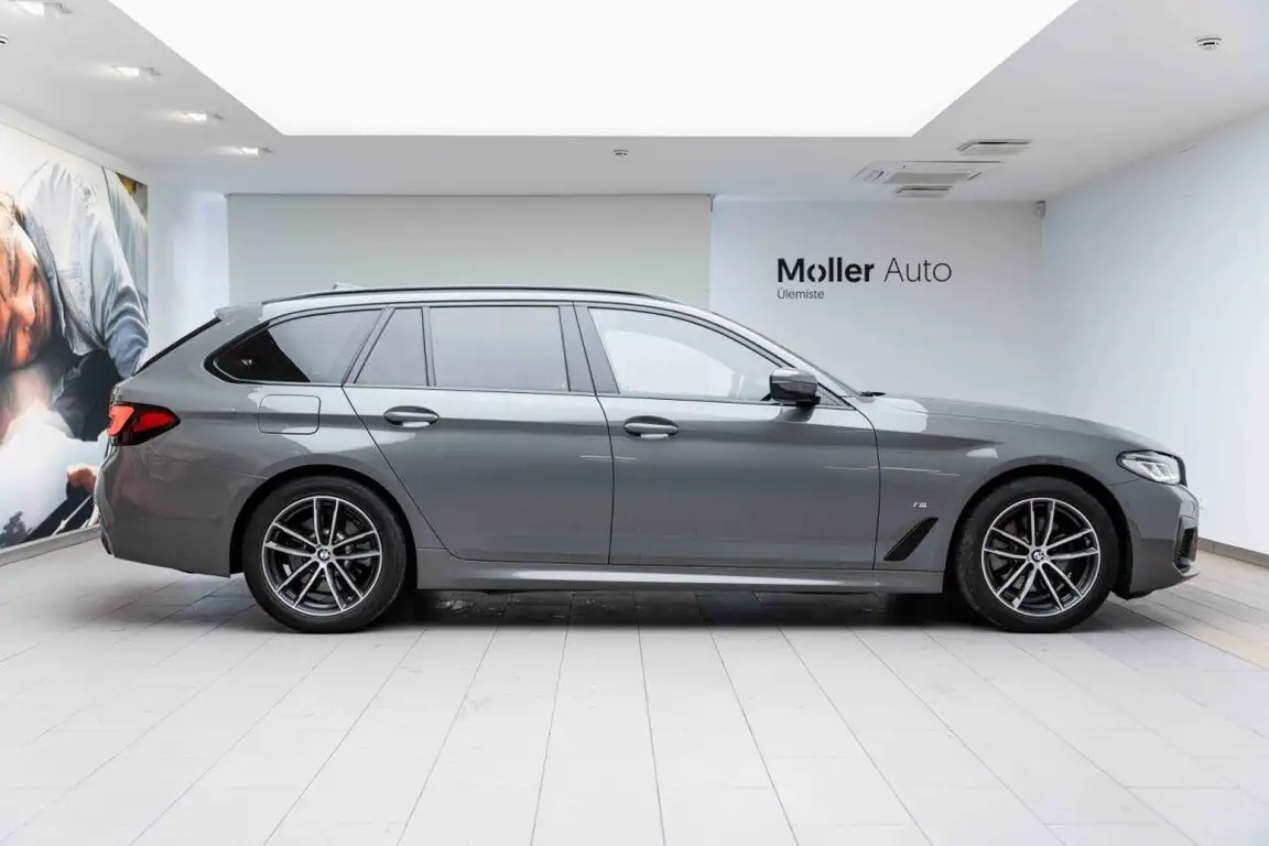 BMW 5 SERIES