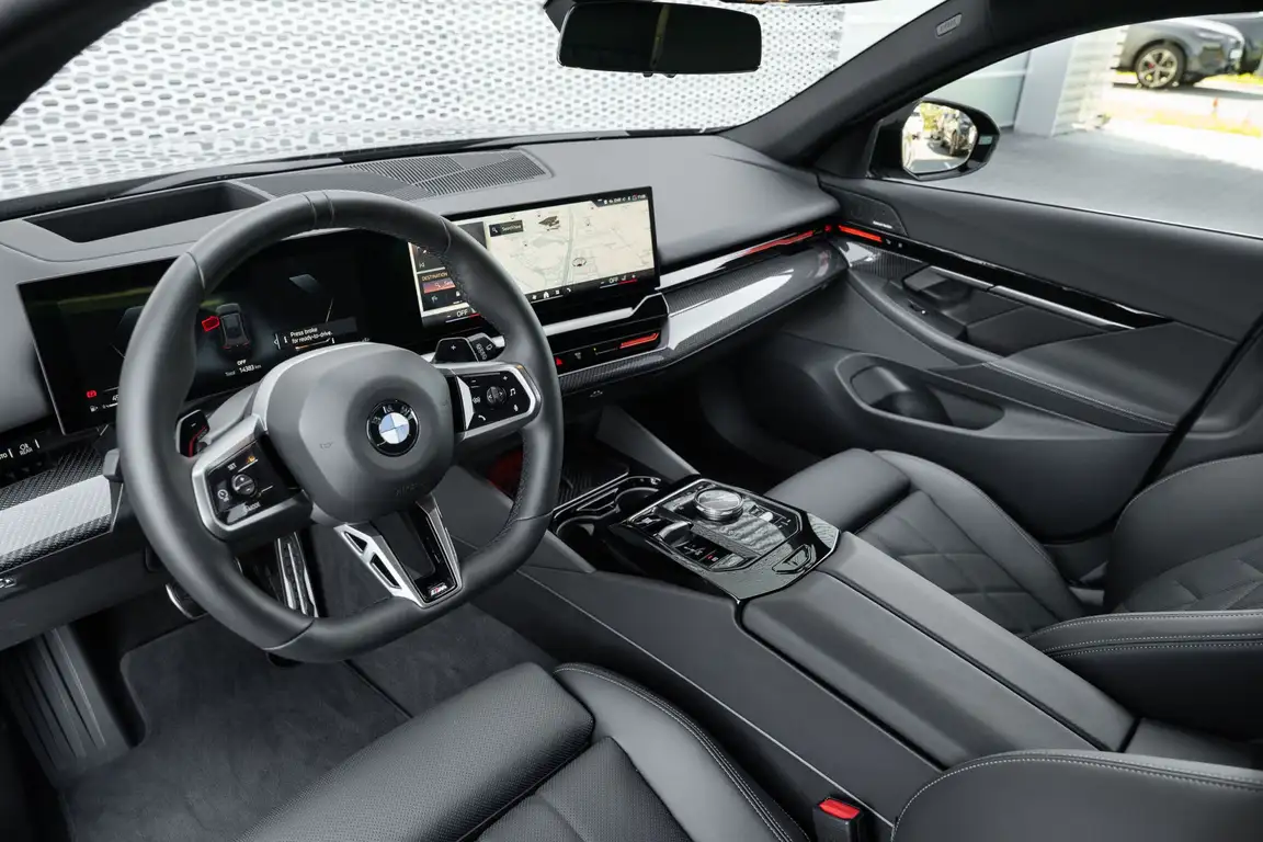 BMW 5 SERIES