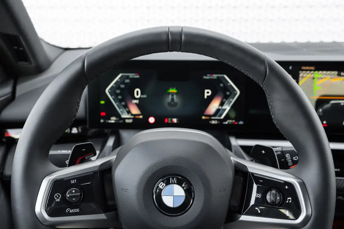BMW 5 SERIES