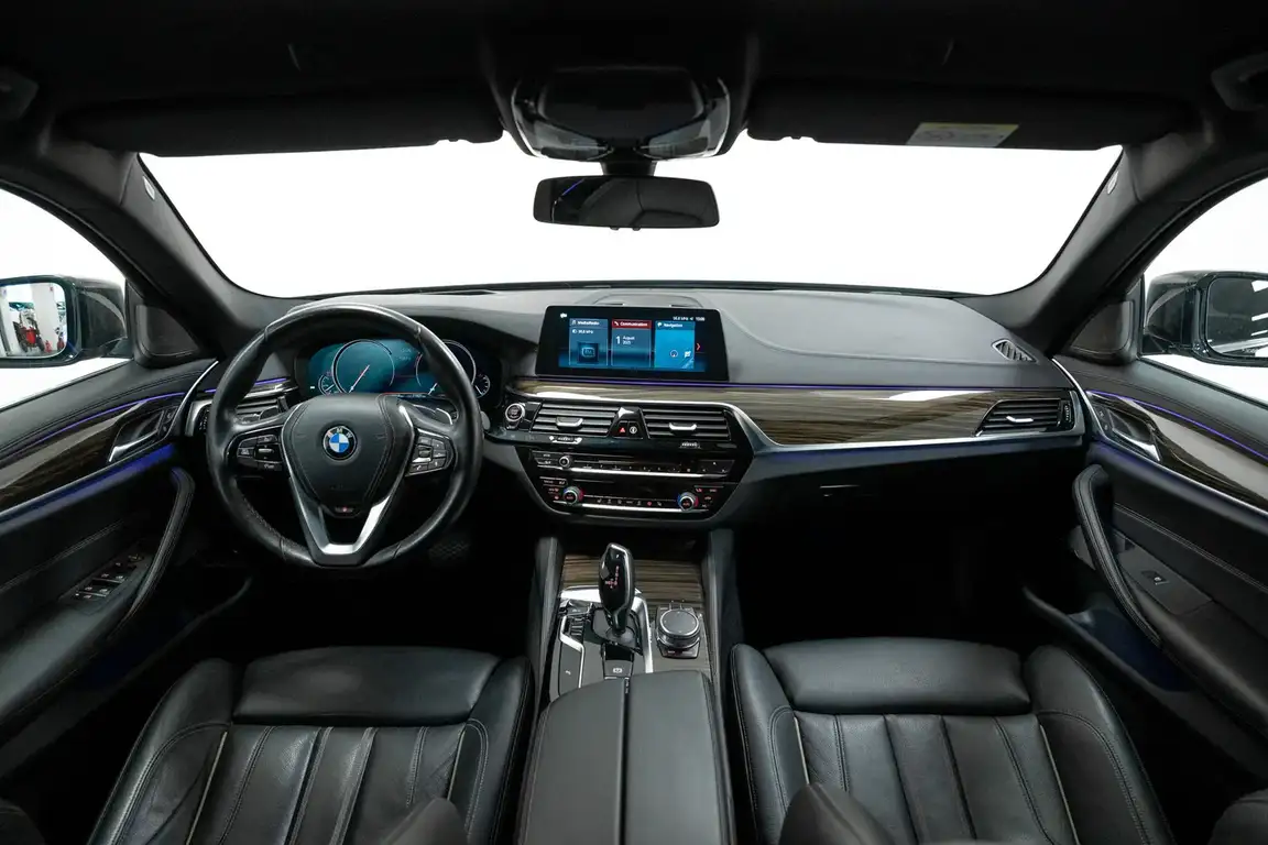 BMW 5 SERIES