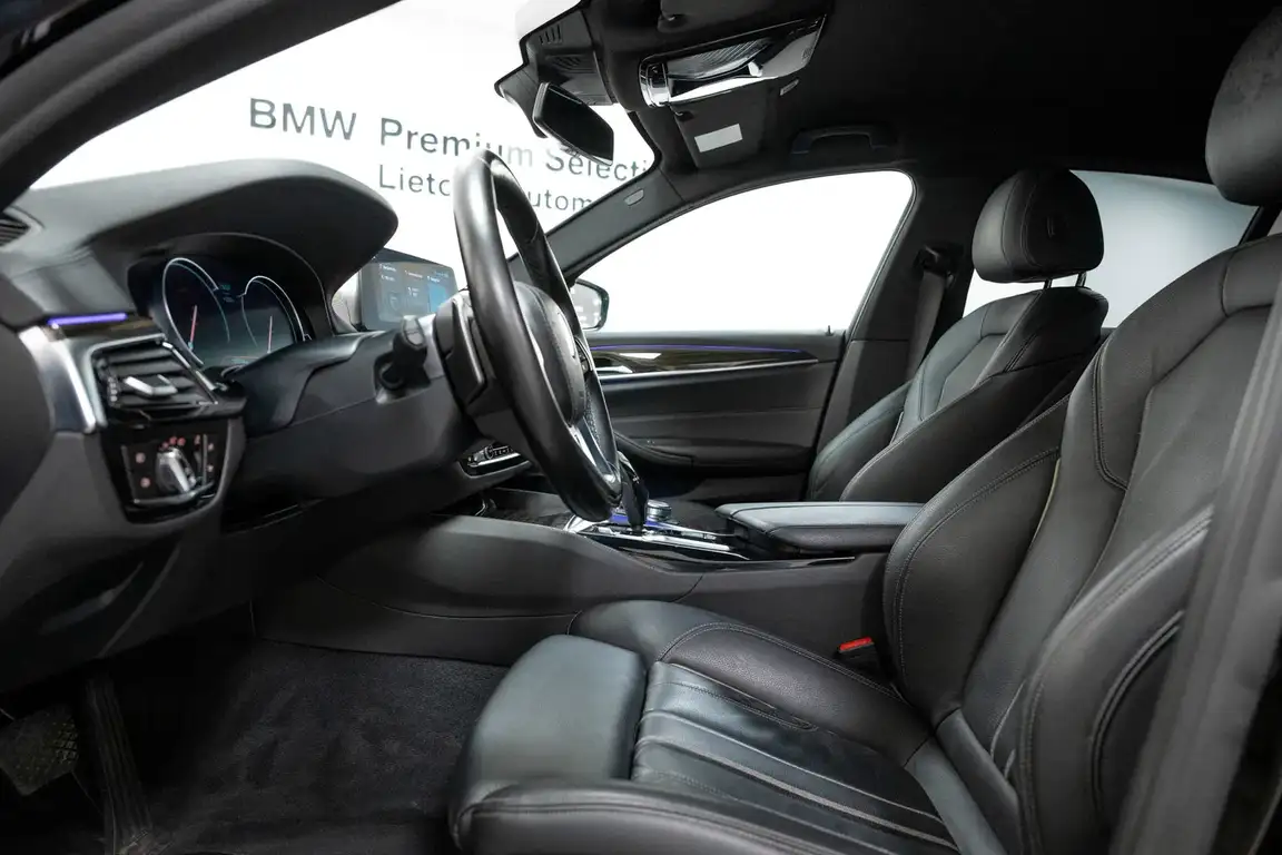 BMW 5 SERIES