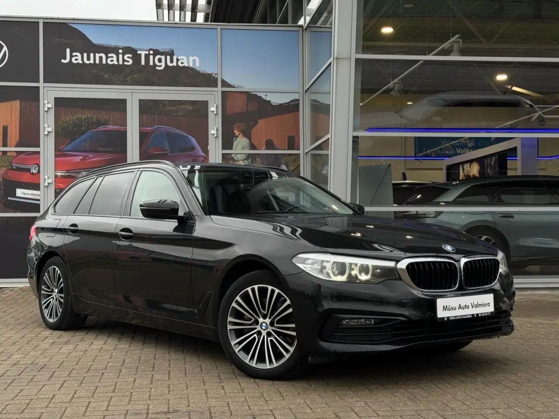 BMW 5 SERIES