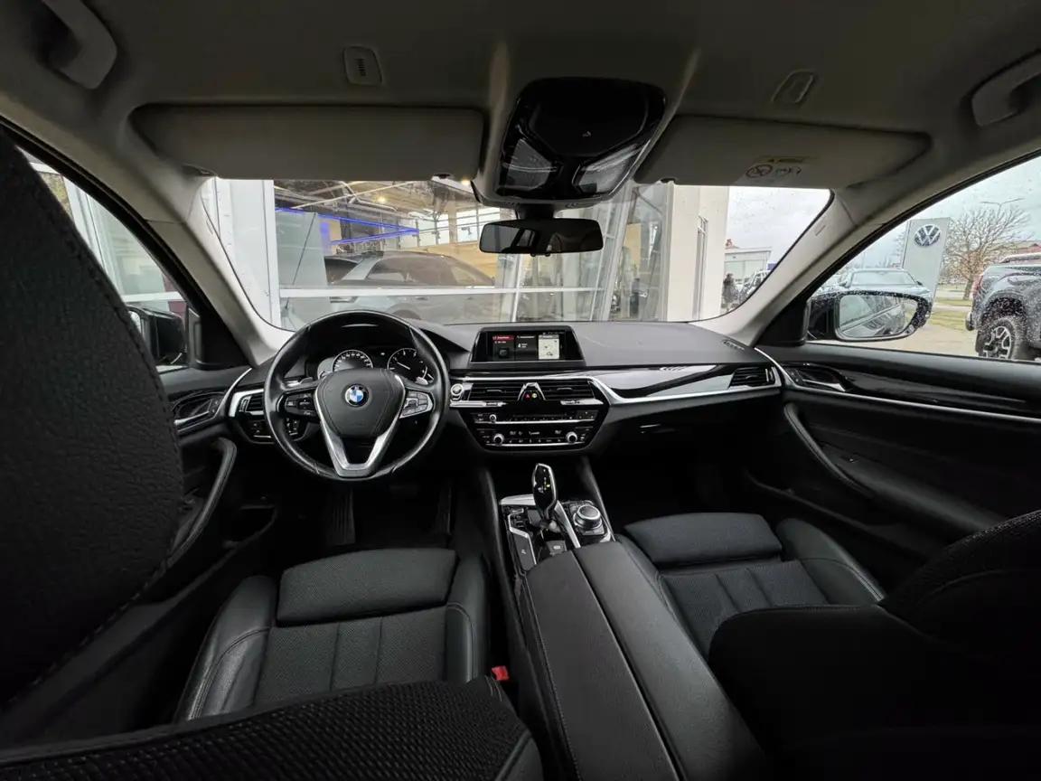 BMW 5 SERIES